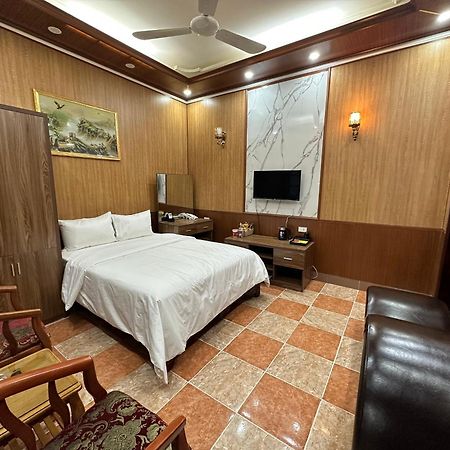 Nhat Tan Hotel Hanoj Exteriér fotografie