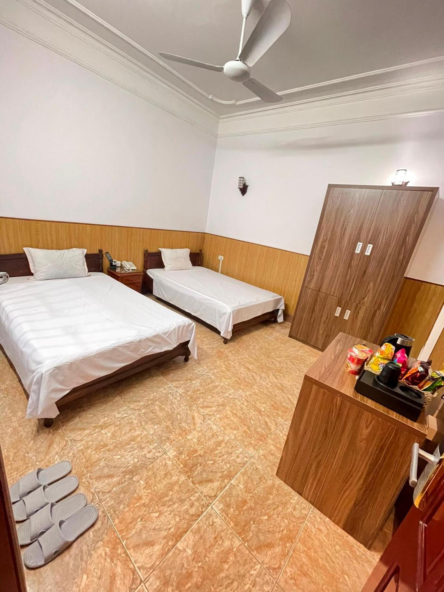 Nhat Tan Hotel Hanoj Exteriér fotografie
