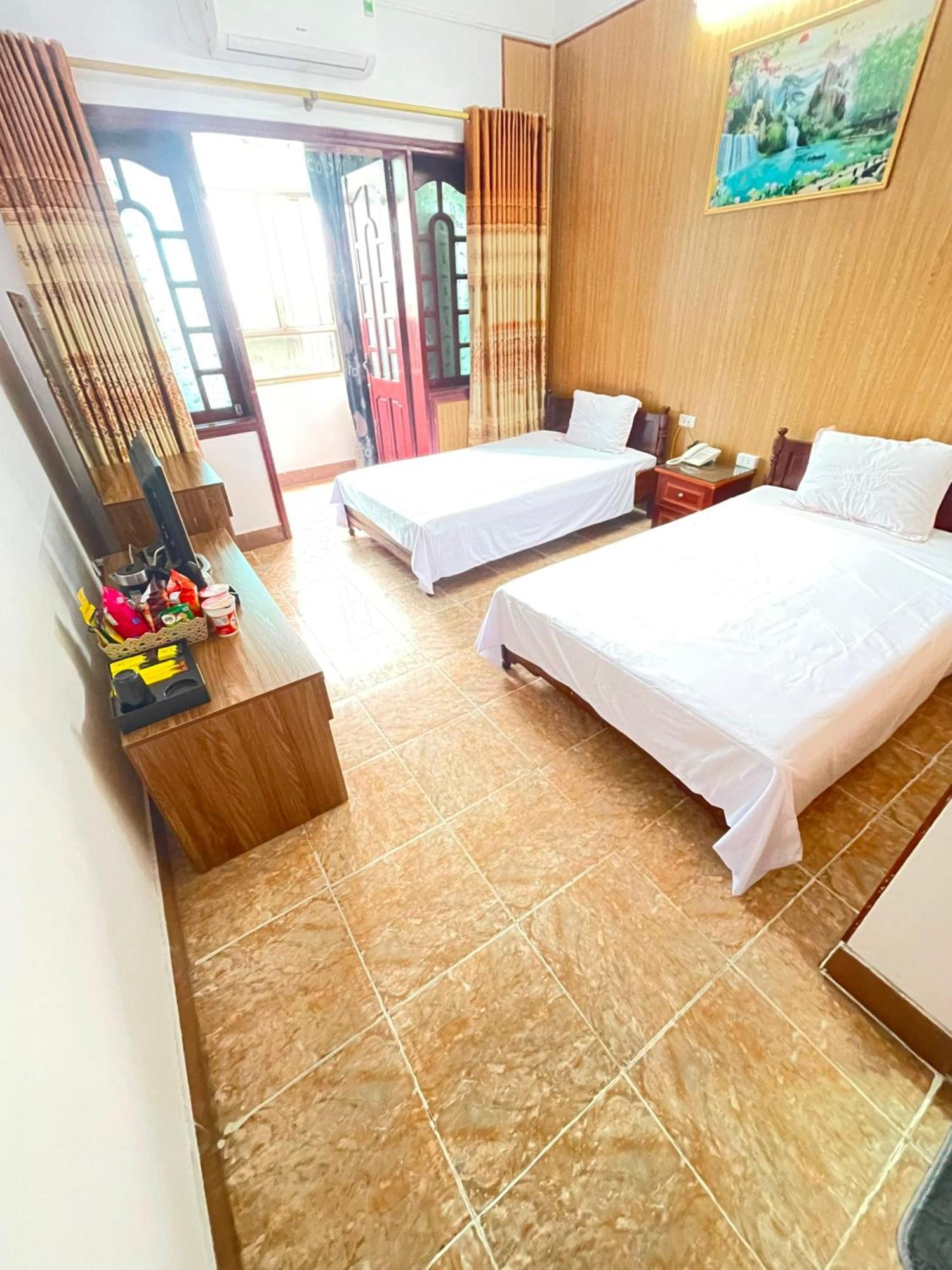 Nhat Tan Hotel Hanoj Exteriér fotografie