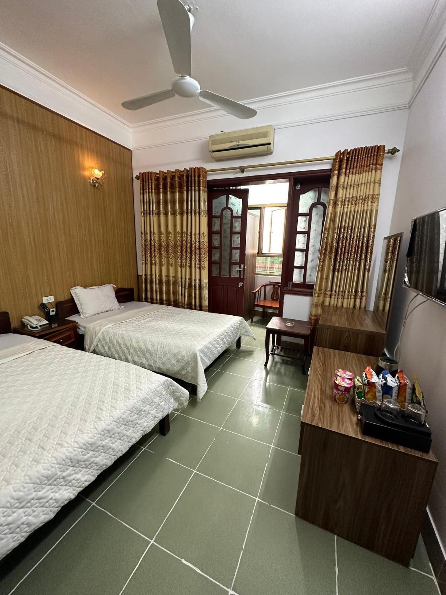 Nhat Tan Hotel Hanoj Exteriér fotografie
